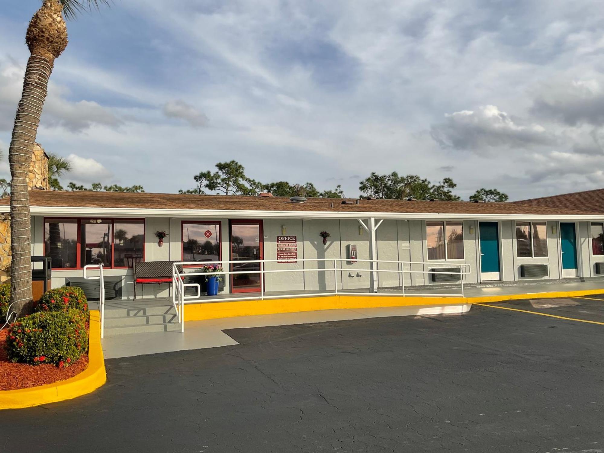 Knights Inn Punta Gorda Exterior foto