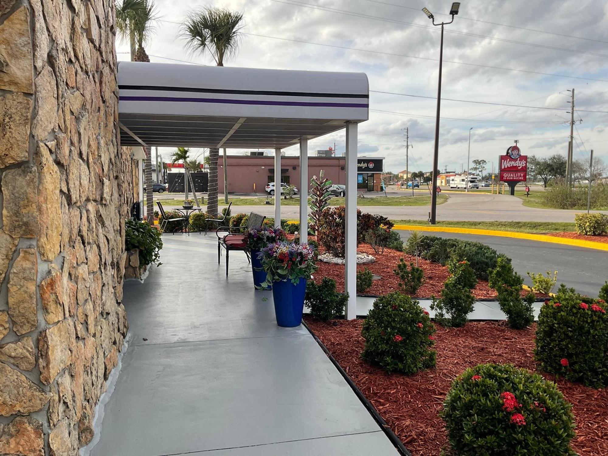 Knights Inn Punta Gorda Exterior foto