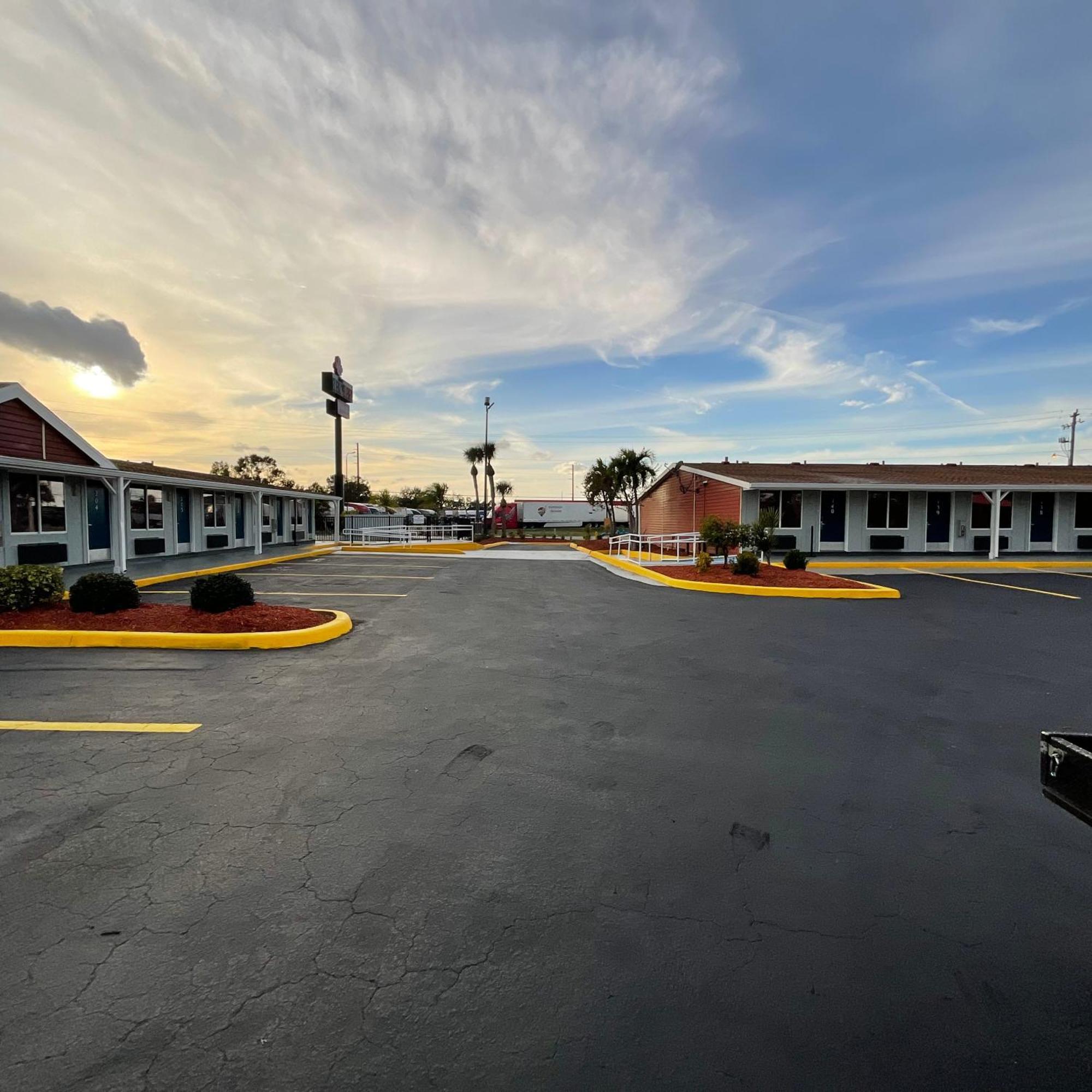 Knights Inn Punta Gorda Exterior foto