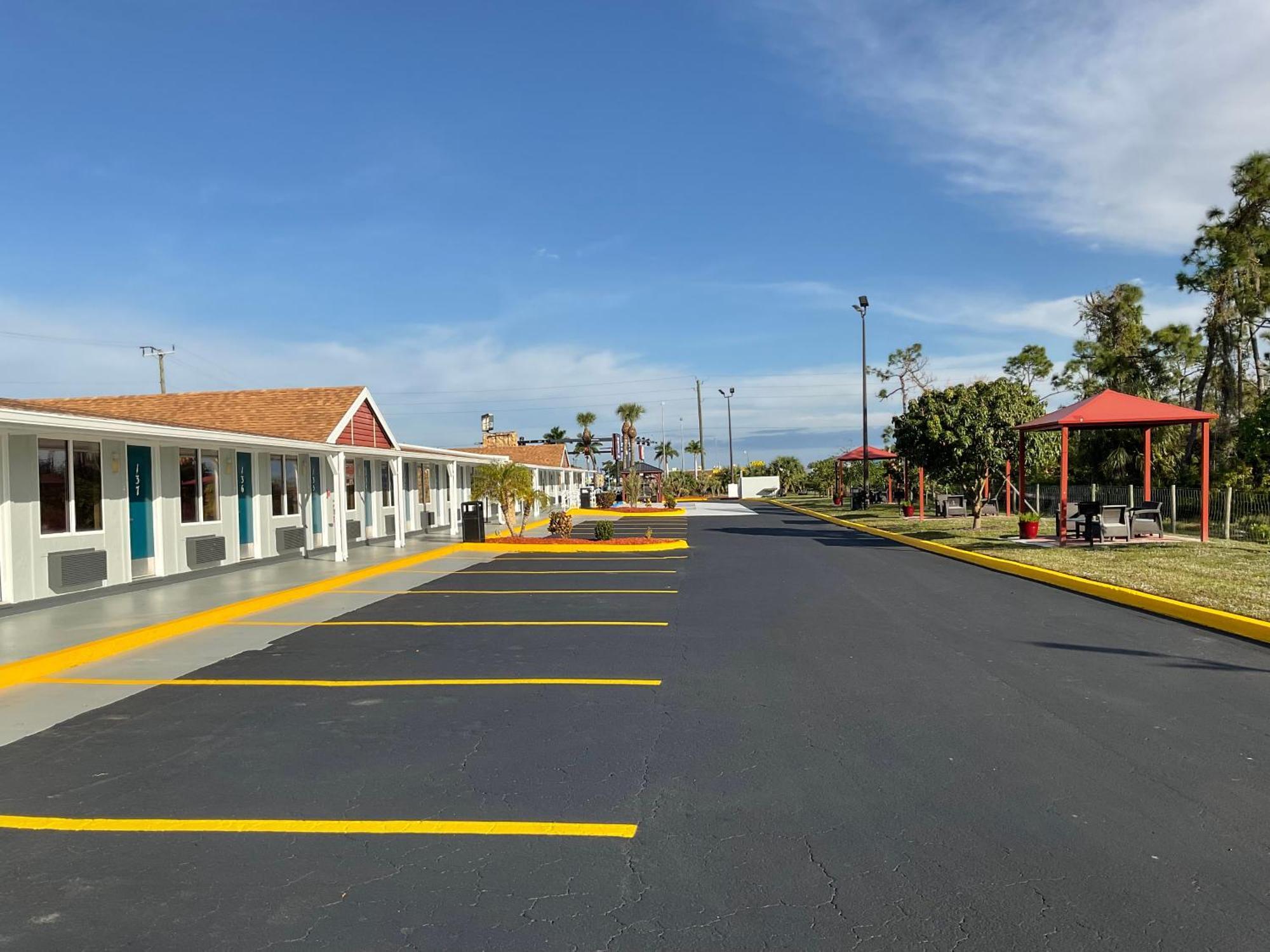 Knights Inn Punta Gorda Exterior foto